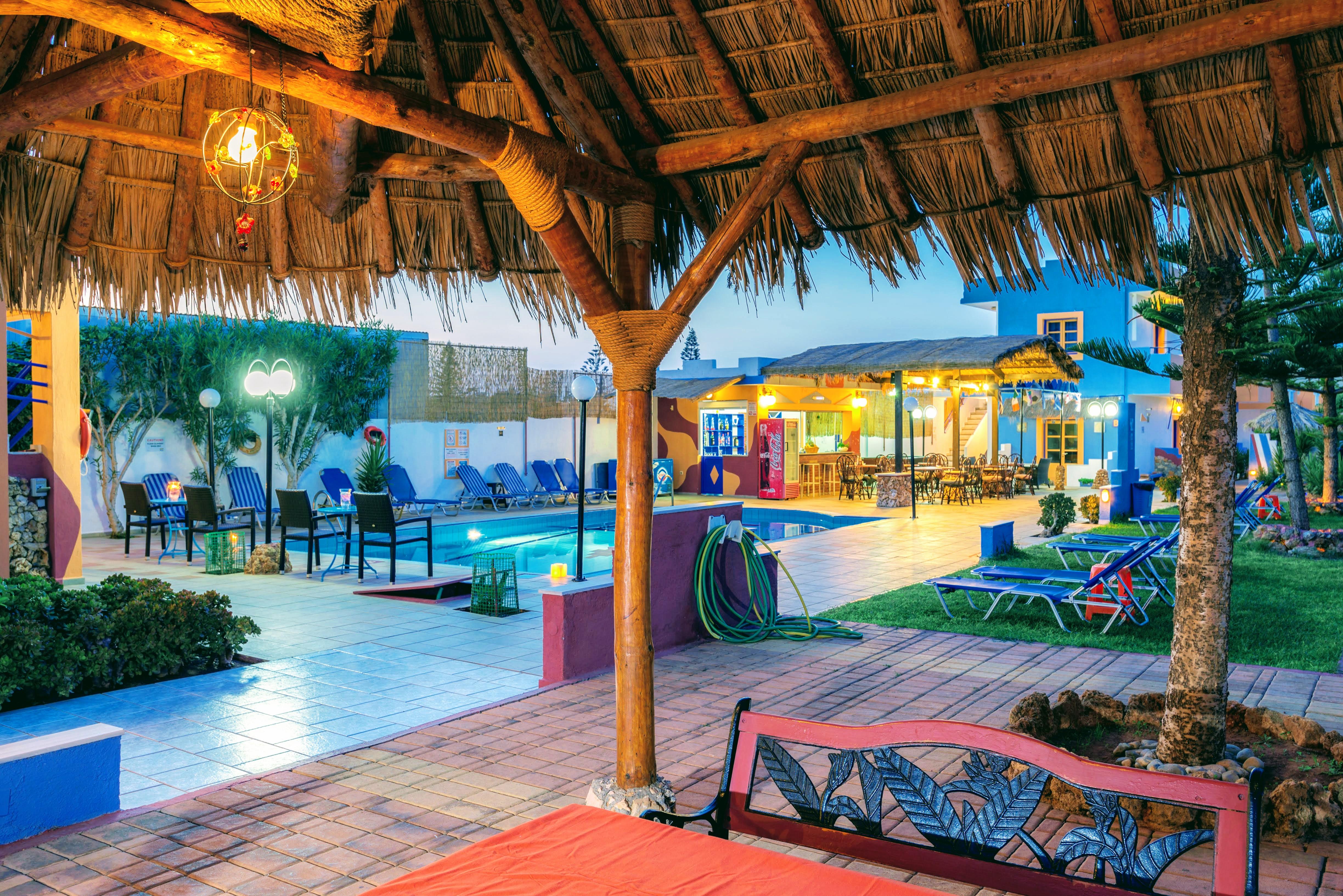 Eltina Apartments Малиа Экстерьер фото